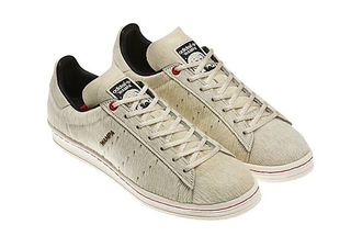 Illustration for article titled Star Wars Wampa sneaks are covered in fine white hair
